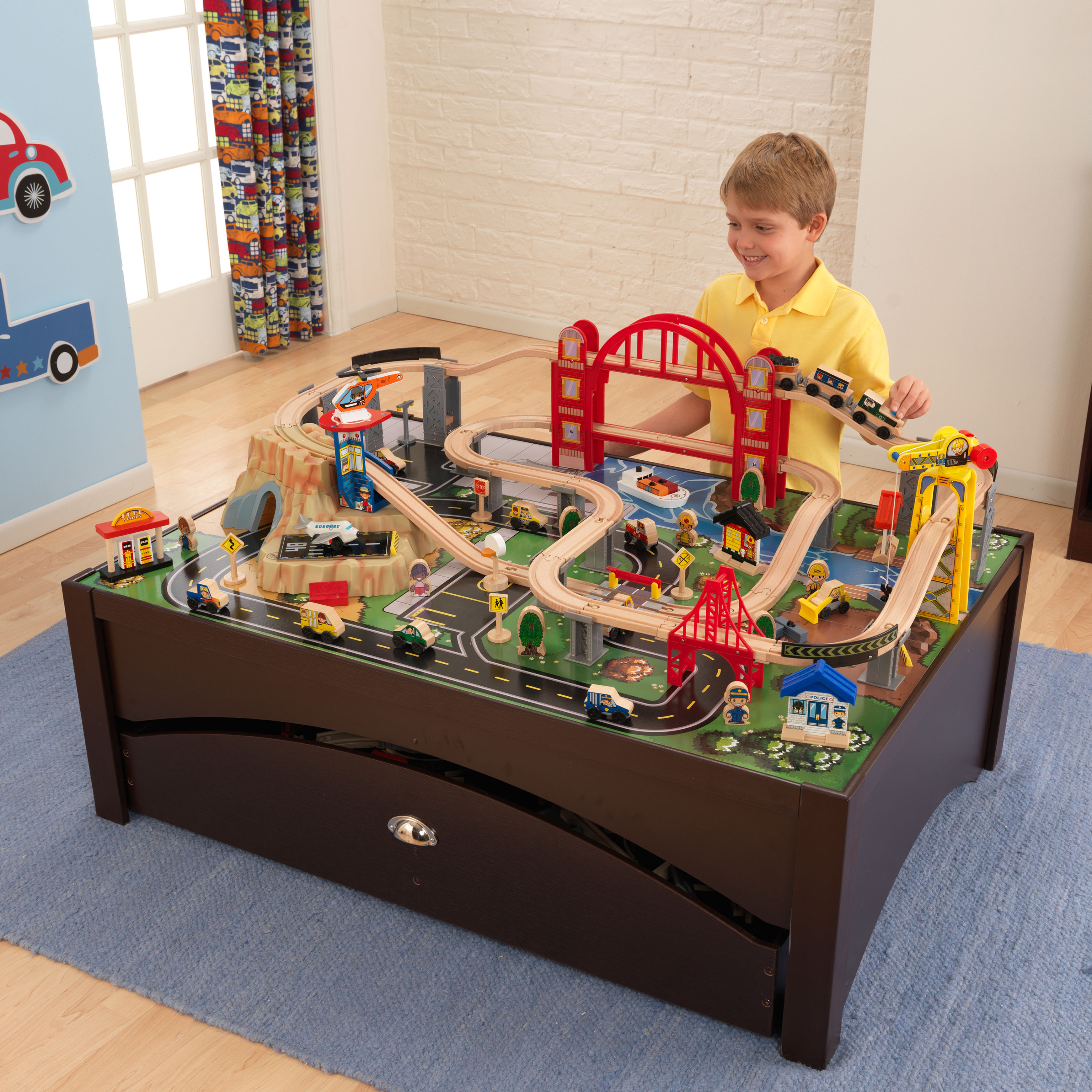 KidKraft Metropolis Train Set and Table โต๊ะเมืองจำลอง รถไฟชุดใหญ่แบบมีลิ้นชักมาพร้อมกับเซทรถไฟพร้อมเล่นทั้งหมด100 ชิ้น นำเข้าจาก USA ของแท้ 100%