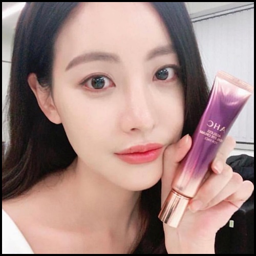 ครีมบำรุงรอบดวงตา AHC Ageless Real Eye Cream For Face