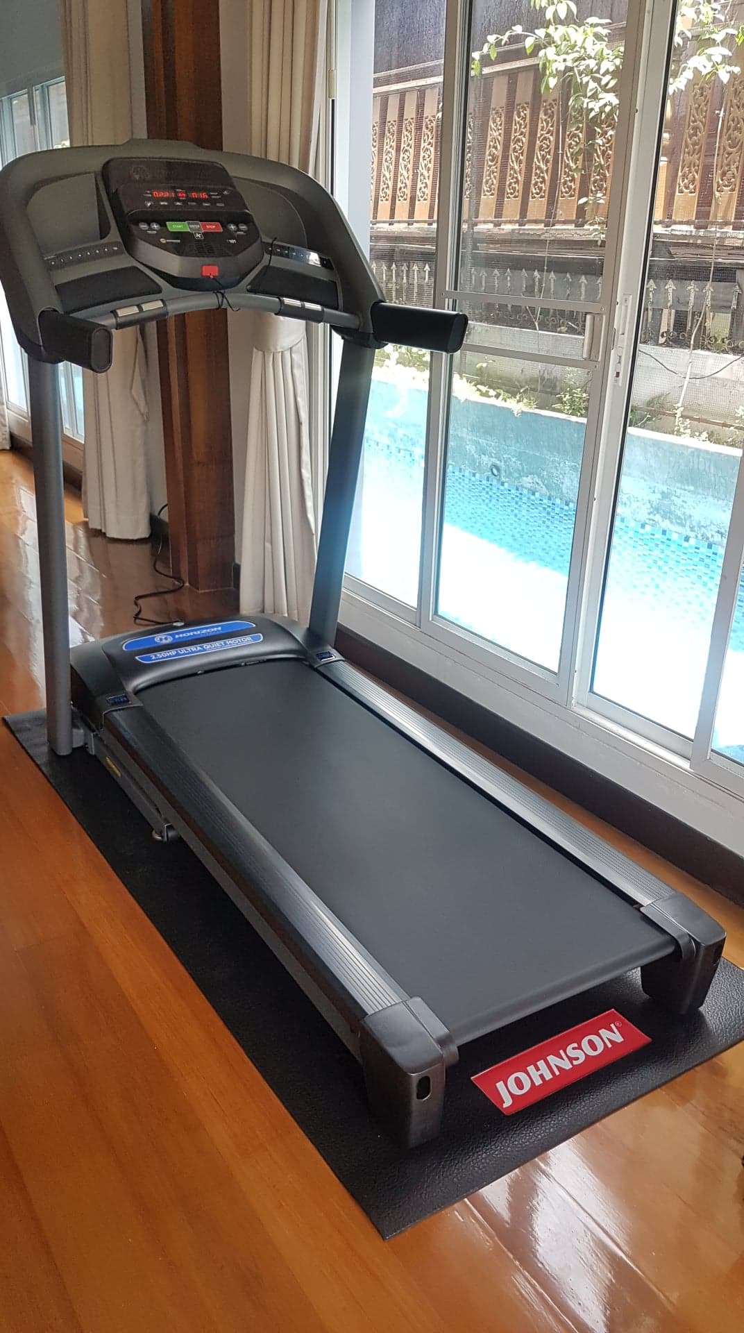 ลู่วิ่งไฟฟ้า Horizon T101