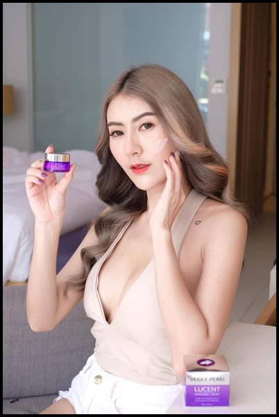 ลูเซ้นท์ ไวท์เทนนิ่ง ครีม Berry Pearl Lucent Whitening Cream