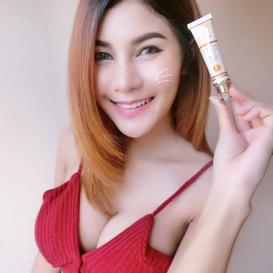 ครีมกันแดด SWP Smooth Sunscreen Cream แพ็คเก็จใหม่ (SWP Beauty House Smooth Sunscreen Cream)