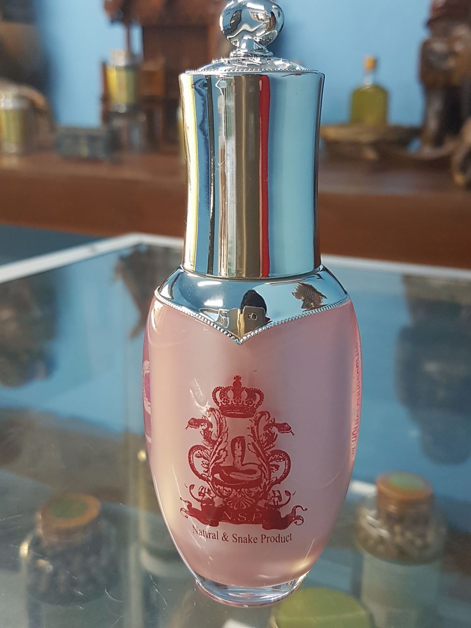 Kwao Krua Thorax cream snake oil ครีมนวดทรวงอกกวาวเครือผสมน้ำมันงู