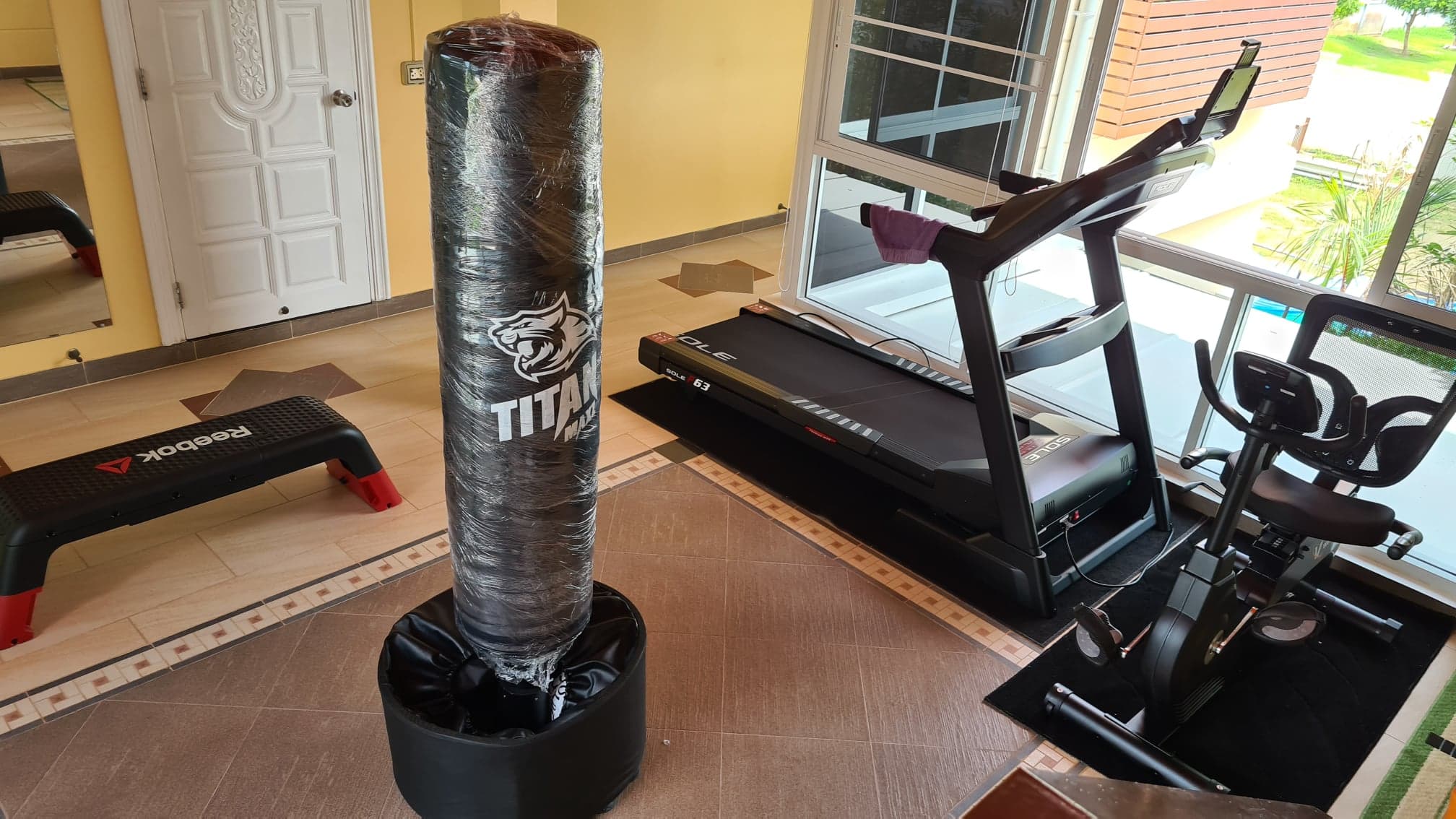 กระสอบทรายตั้งพื้นรุ่น TitanFit วางได้ทุกพื้นผิว