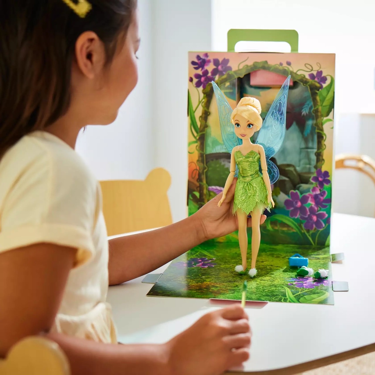 นำเข้า 🇺🇸 เซ็ทตุ๊กตาทิงเกอร์เบลและกิจกรรมระบายสีTinker Bell Disney Story Doll – Peter Pan 10'' ราคา 1,590 บาท
