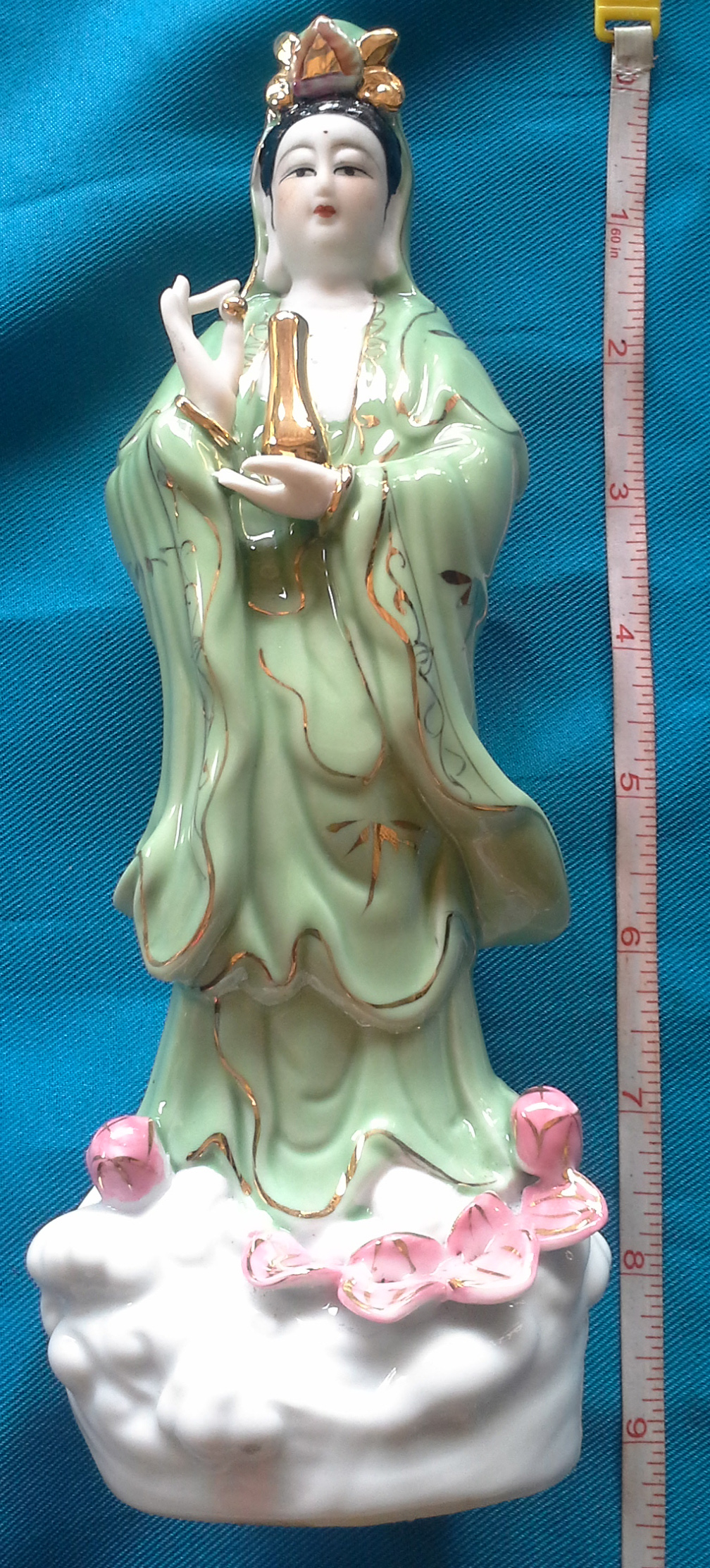 องค์เจ้าแม่กวนอิมสีเขียว