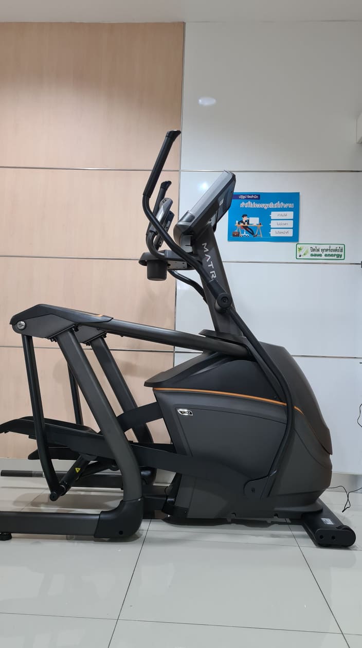 เครื่องเดินวงรี Matrix Elliptical E30XR USA