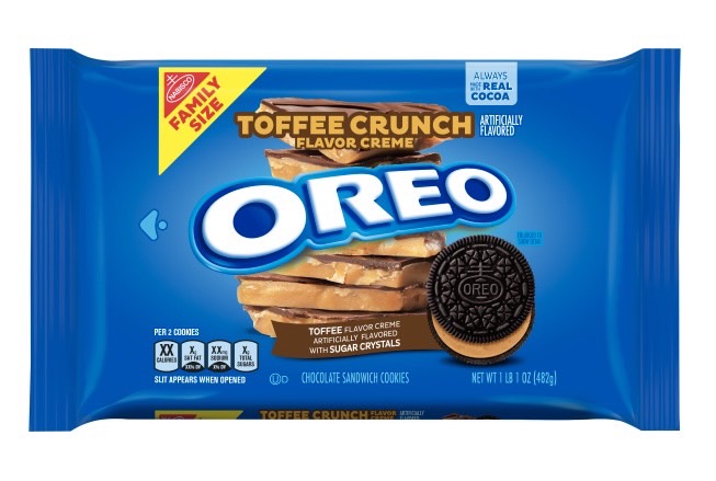 ใหม่!! นำเข้า🇺🇸 โอริโอ้ท๊อฟฟี่ครั้นช์ครีมคุกกี้แซนวิช OREO Toffee Crunch Creme With Sugar Crystals Chocolate Sandwich Cookies, Family Size ขนาดใหญ่ 17 oz