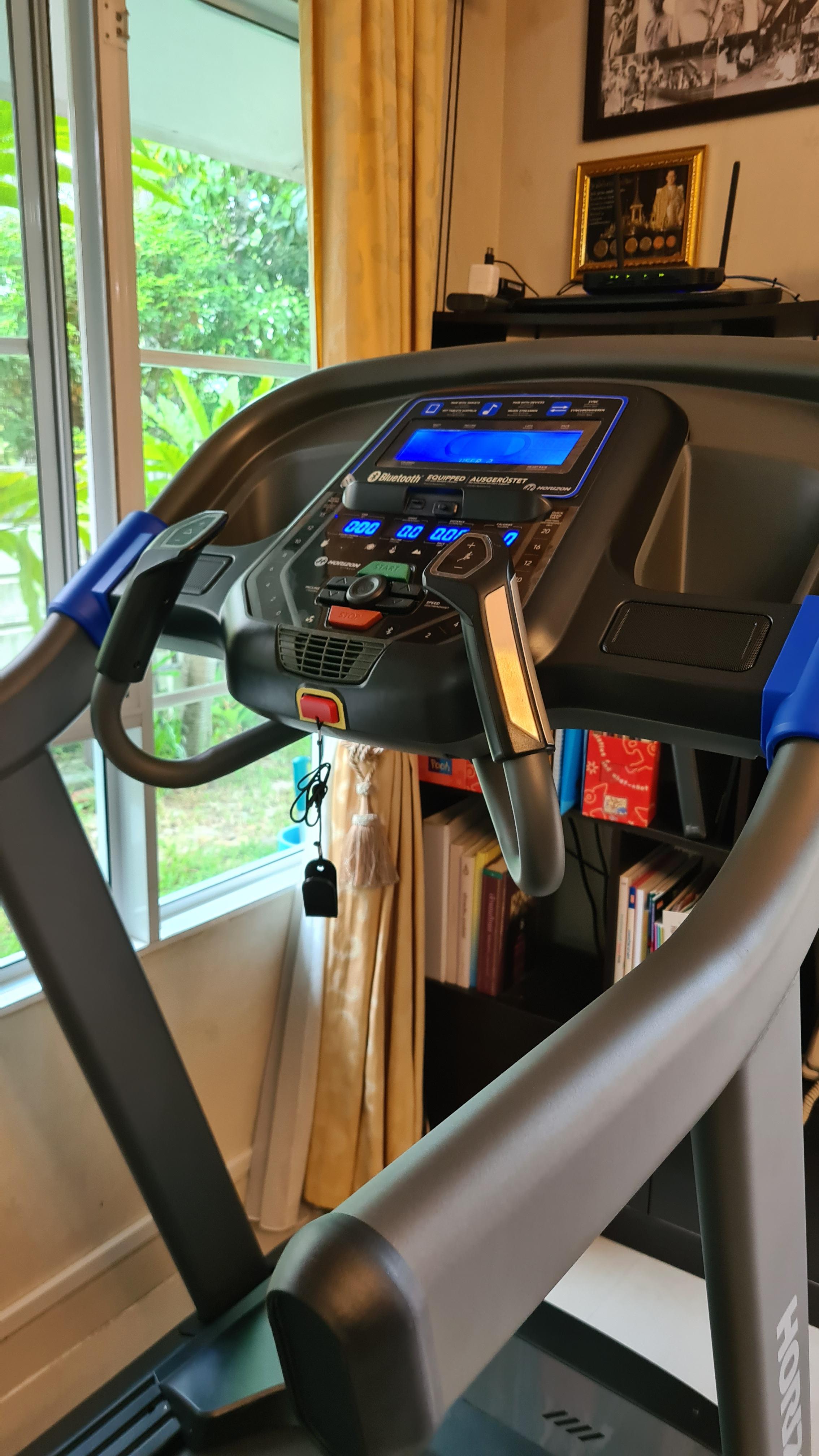 ลู่วิ่งไฟฟ้า Horizon 7.0AT clearance sale