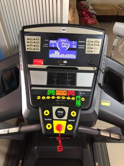 ลู่วิ่งไฟฟ้า BH Fitness รุ่น RC04 มีส่วนลดพิเศษเพียบ!