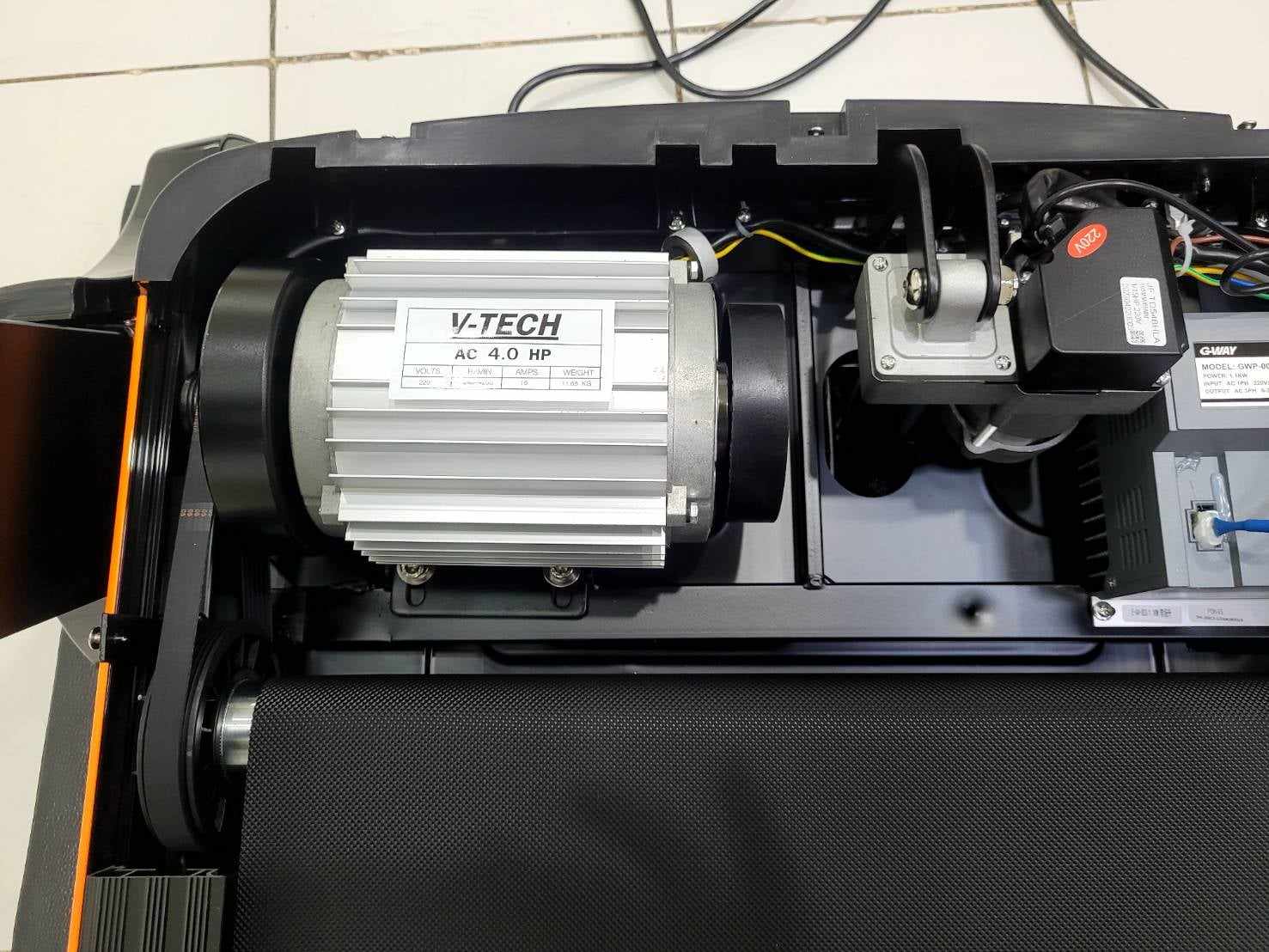 ลู่วิ่งไฟฟ้า V TECH รุ่น T858 มอเตอร์AC ลู่วิ่งฟิตเนส ลู่วิ่งMotorAC Commercial