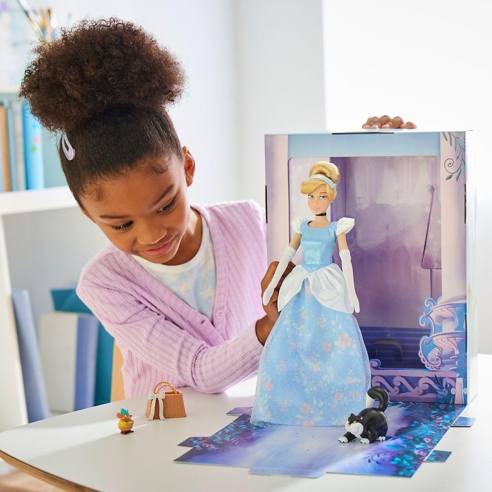นำเข้า 🇺🇸 เซ็ทตุ๊กตาซินเดอเรลล่าเและกิจกรรมระบายสีCinderella Disney Story Doll - Cinderella 11'' ราคา 1,590 บาท
