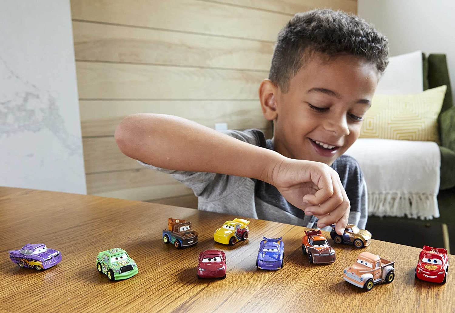 รถ Disney Pixar Cars Mini Racers Derby Racers Series 10-Pack ราคา 1,590.- บาท