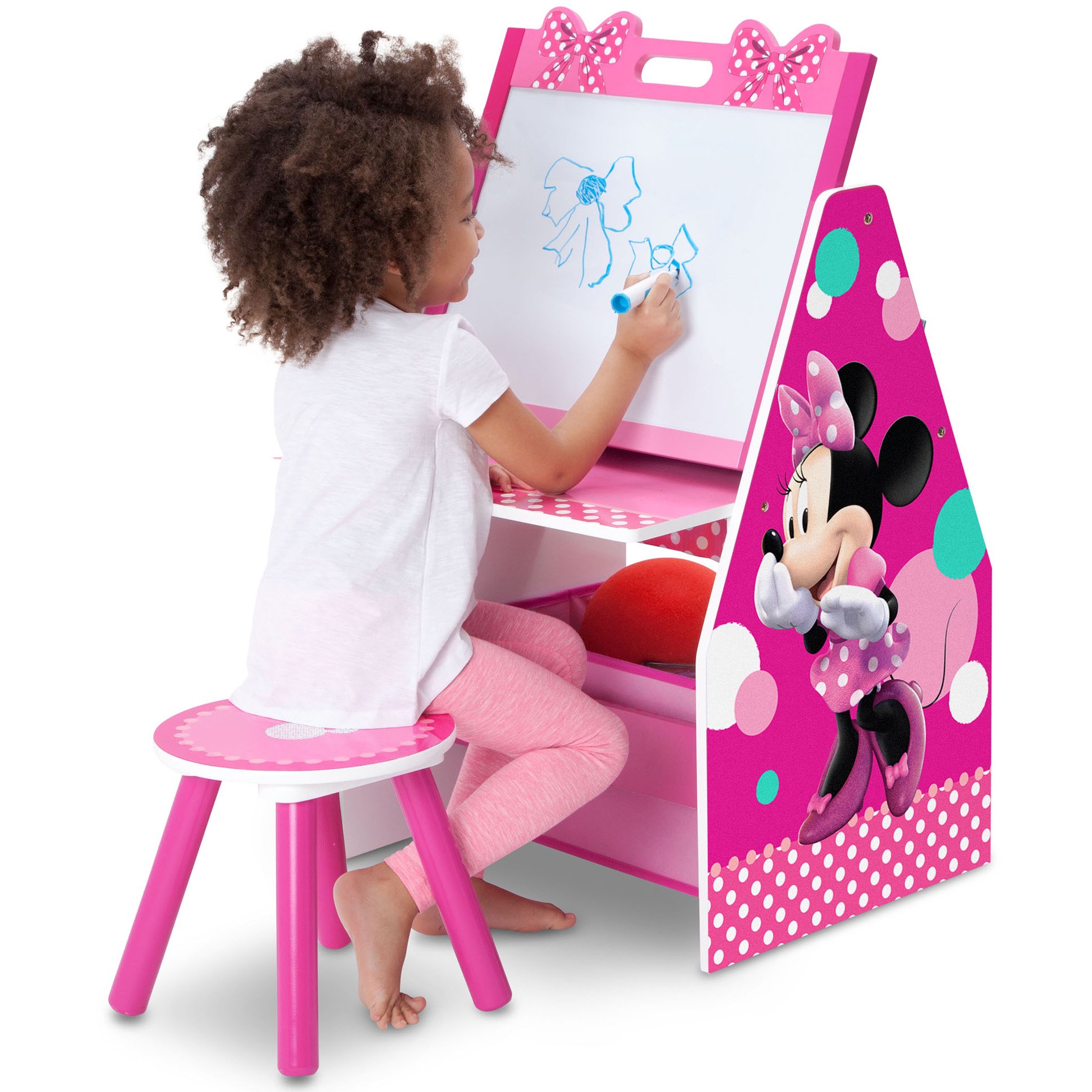 โต๊ะทำการบ้าน ชั้นวาง 3 in 1 ลาย มินนี่เม้าส์ Disney Minnie Mouse Deluxe Kids Art Table, Easel, Desk, Stool & Toy Organizer by Delta Children ราคา 3590 บาท