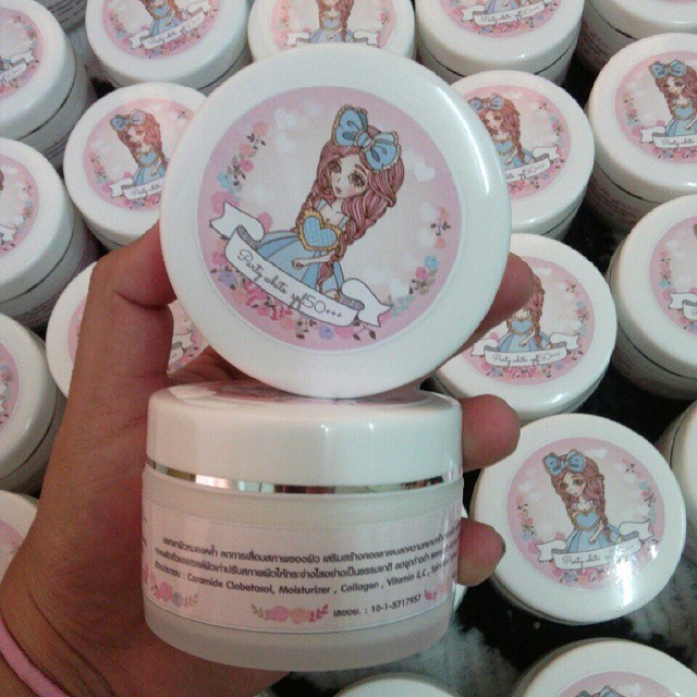 Party White SPF50+++ by Mayziio ครีมเทพ ขาวสุดๆ