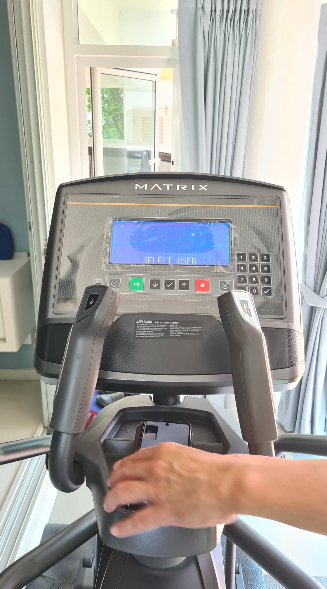 เครื่องเดินวงรี Matrix Elliptical E30XR USA