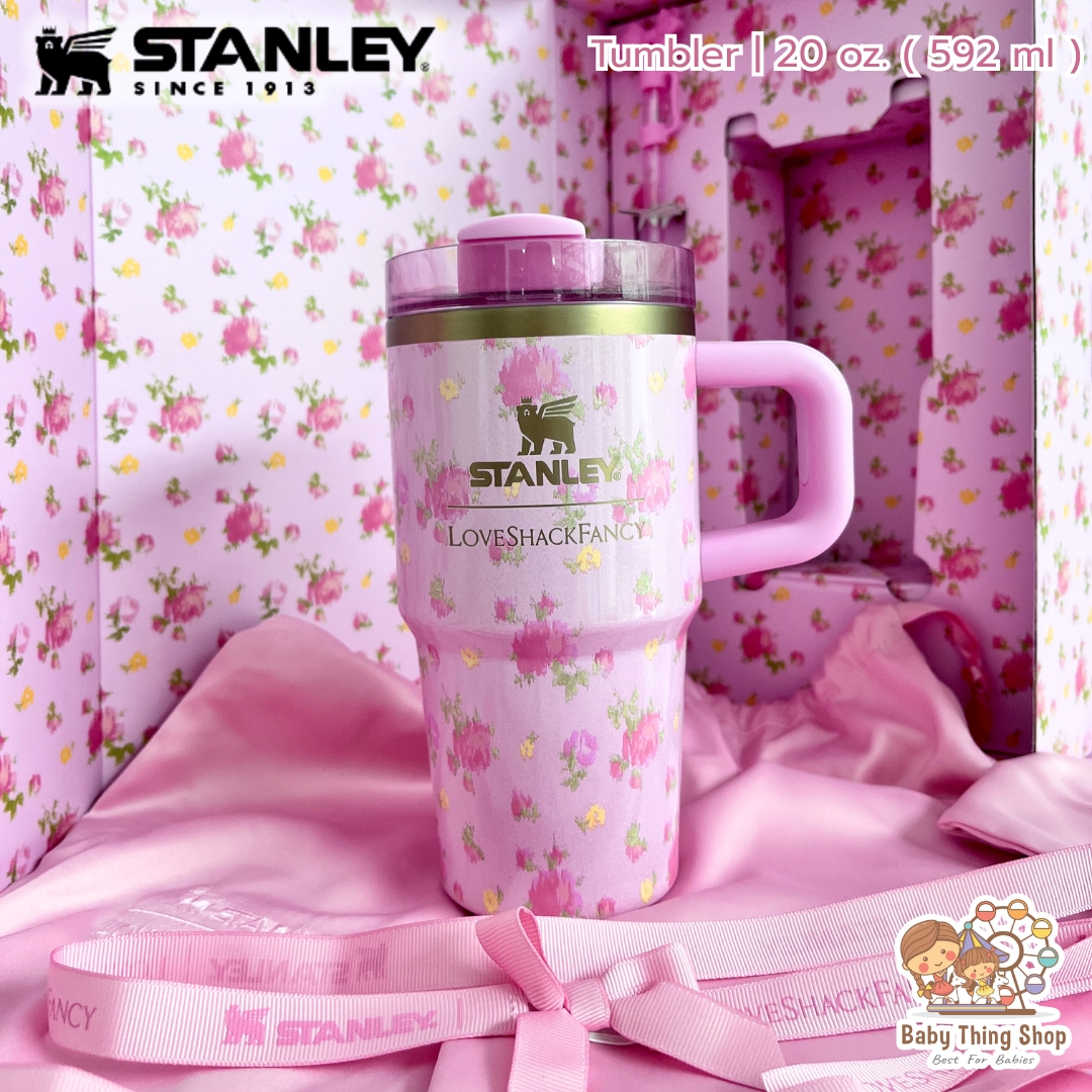 สินค้าพร้อมส่ง นำเข้า 🇺🇸 ✨🌷Stanley 1913 x LoveShackFancy รุ่นลิมิเต็ดอิดิชั่น ‼ รวมความแข็งแรงทนทานของแก้ว Stanley 🌸🌼สั่งสินค้ารบกวนทักแชทแจ้งขนาดไซส์ @ฺBabythingshop มี@นำหน้า