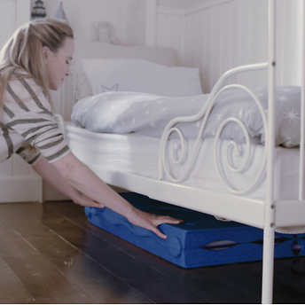 Keter Easy 2-step Foldable Playhouse บ้านเด็กเล่น , บ้านจำลองเด็กเล่น ขนาดใหญ่พับได้สุดคุ้ม จากแบรนด์ดัง Keter Kids สินค้าคุณภาพนำเข้าจากอเมริกา