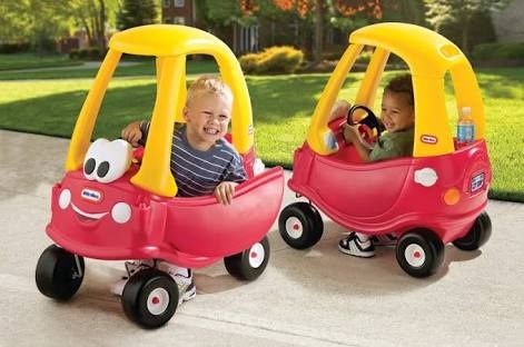Little Tikes 30th Anniversary Cozy Coupe รถขาไถยอดนิยม สีแดง