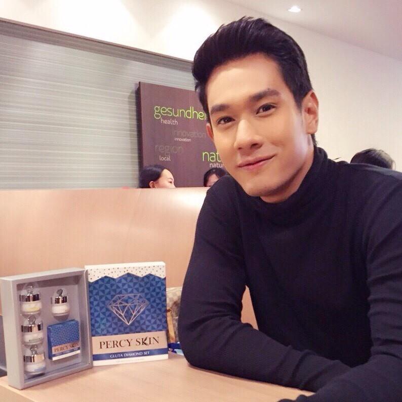กลูต้า ไดมอนด์ เซต (Gluta Diamond Set By percyskin)
