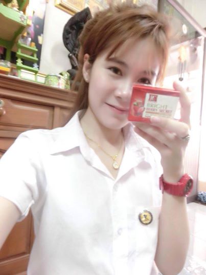 ไบรท์ เบอร์รี่ ซีเครท (Bright Berry Secret Cream By Pcare Skincare)