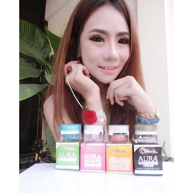 ออร่า ไวท์ไนท์ ครีม ดีเฮิร์บสูตรกลางคืน (AURA WHITE NIGHT CREAM)