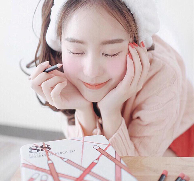 ลิปสีไม้ Ver.88 Holiday Lip Pencil Set (ลิปสีไม้ ฮอลิเดย์ ลิป เพนซิล เซท)