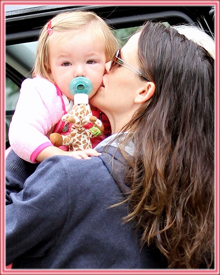 Jasmine Giraffe Wubbanub Pacifier Toy By Wubbanub, USA จุกหลอก Wubbanub ยีราฟชมพู จัสมิน