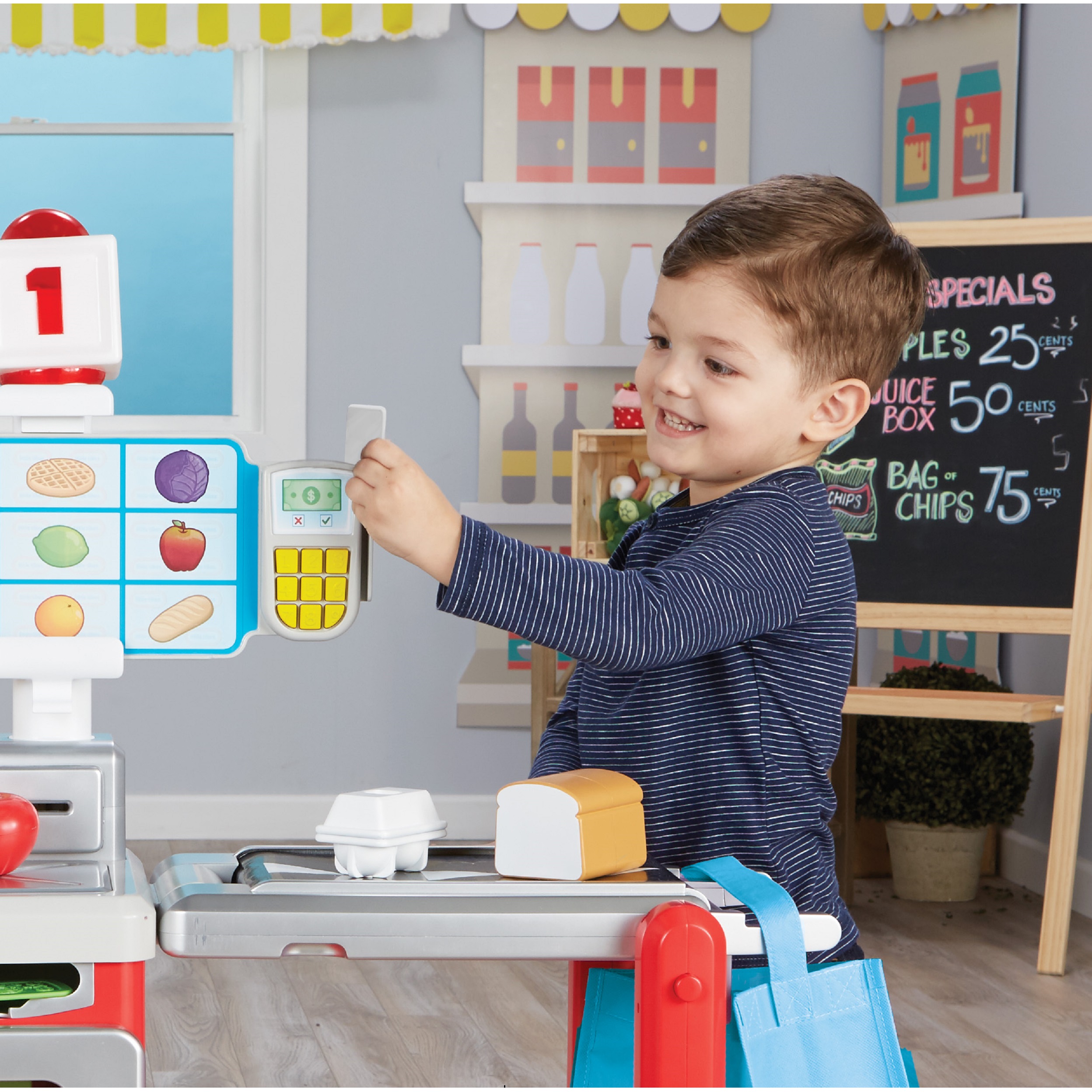 ครัวพร้อมเคาน์เตอร์ สมาร์ทบลูทูธ Little Tikes Shop 'n Learn Smart Checkout Role Play Toy ราคา 9,900 บาท