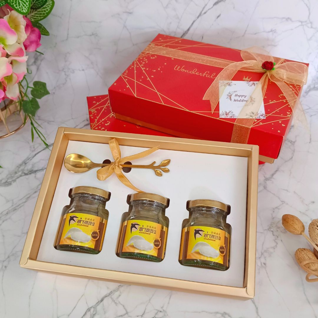 ชุดของรับไหว้งานแต่งงาน กล่องแดง รังนก 70มล. x 3ขวด บรรจุกล่อง พร้อมถุง และการ์ด