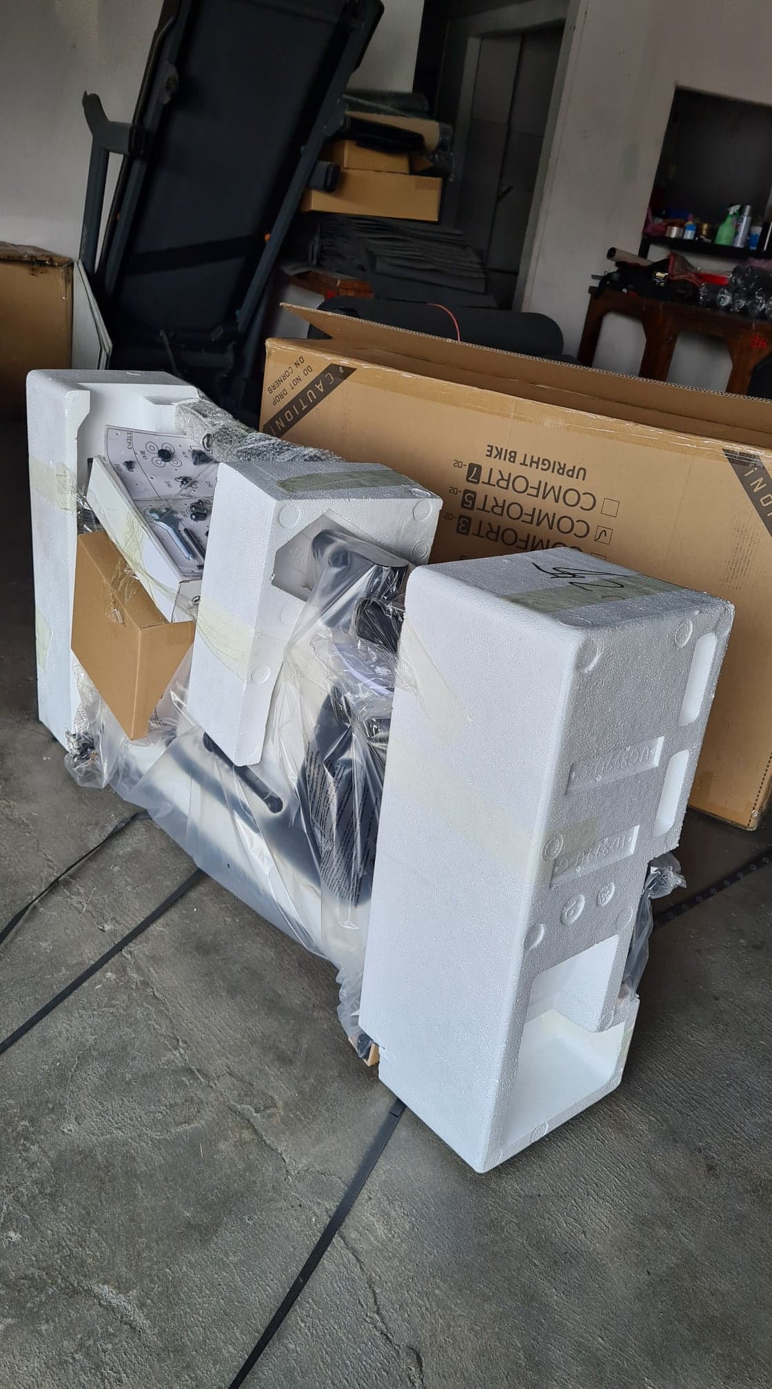 จักรยานนั่งปั่น Horizon Comfort5 Upright Bike