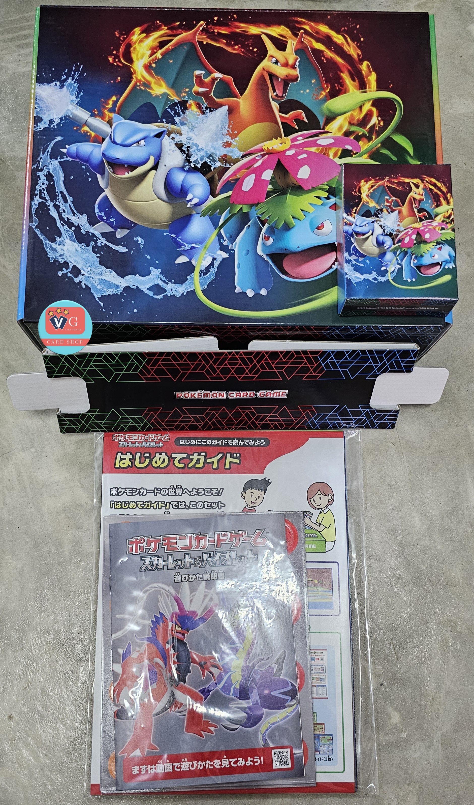 Storage pokemon Venusaur Charizard Blastoise กล่องใส่การ์ดโปเกมอน พร้อมสนาม เม็ดพลังและที่คั่น