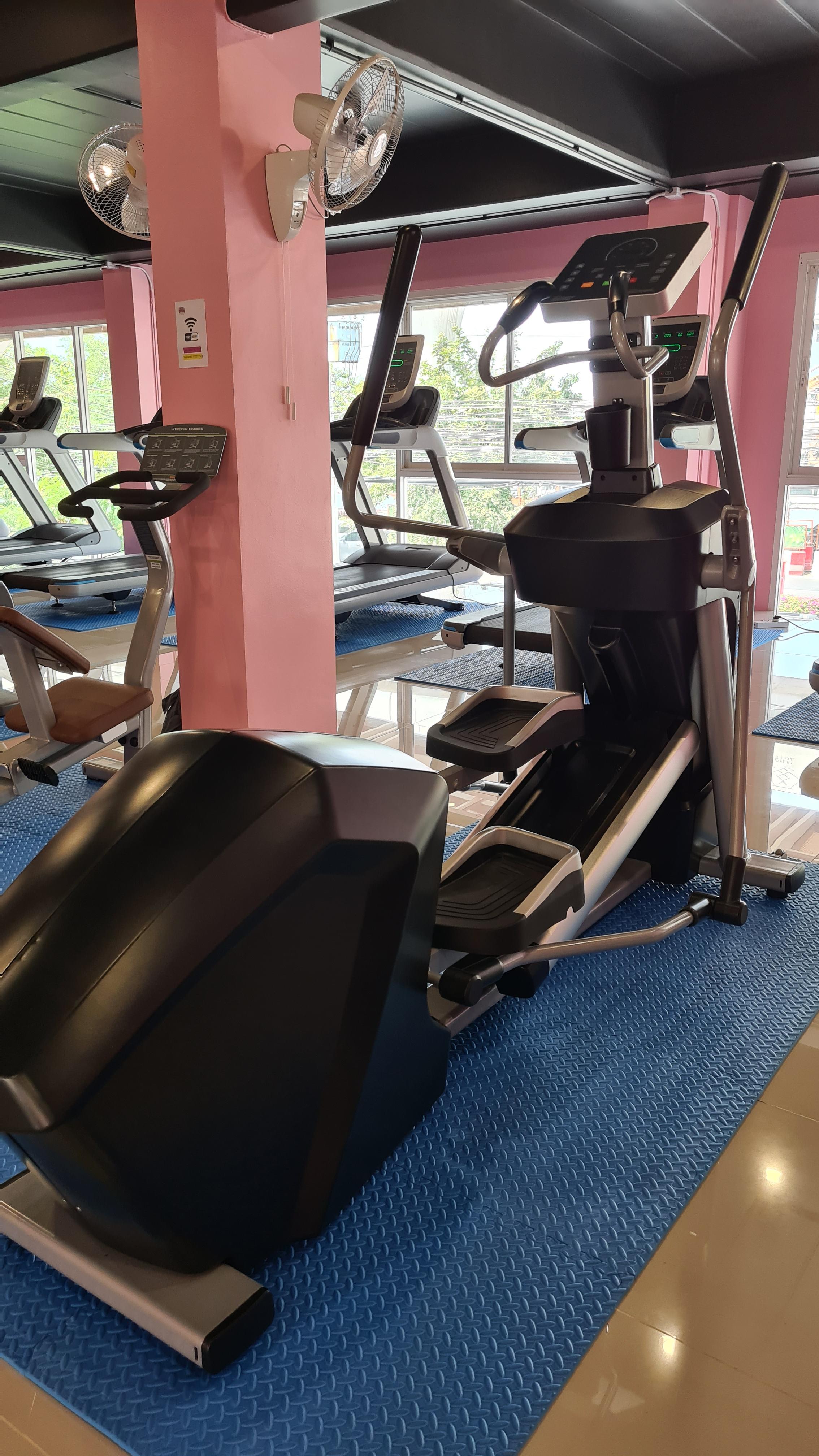 เครื่องเดินวงรี Elliptical: EX9201B (Commercial)