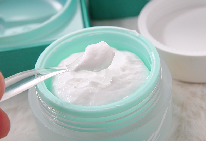 ครีมปรับผิวหน้าขาว(Cloud 9 Cloud-X Blanc De White Whitening Cream)