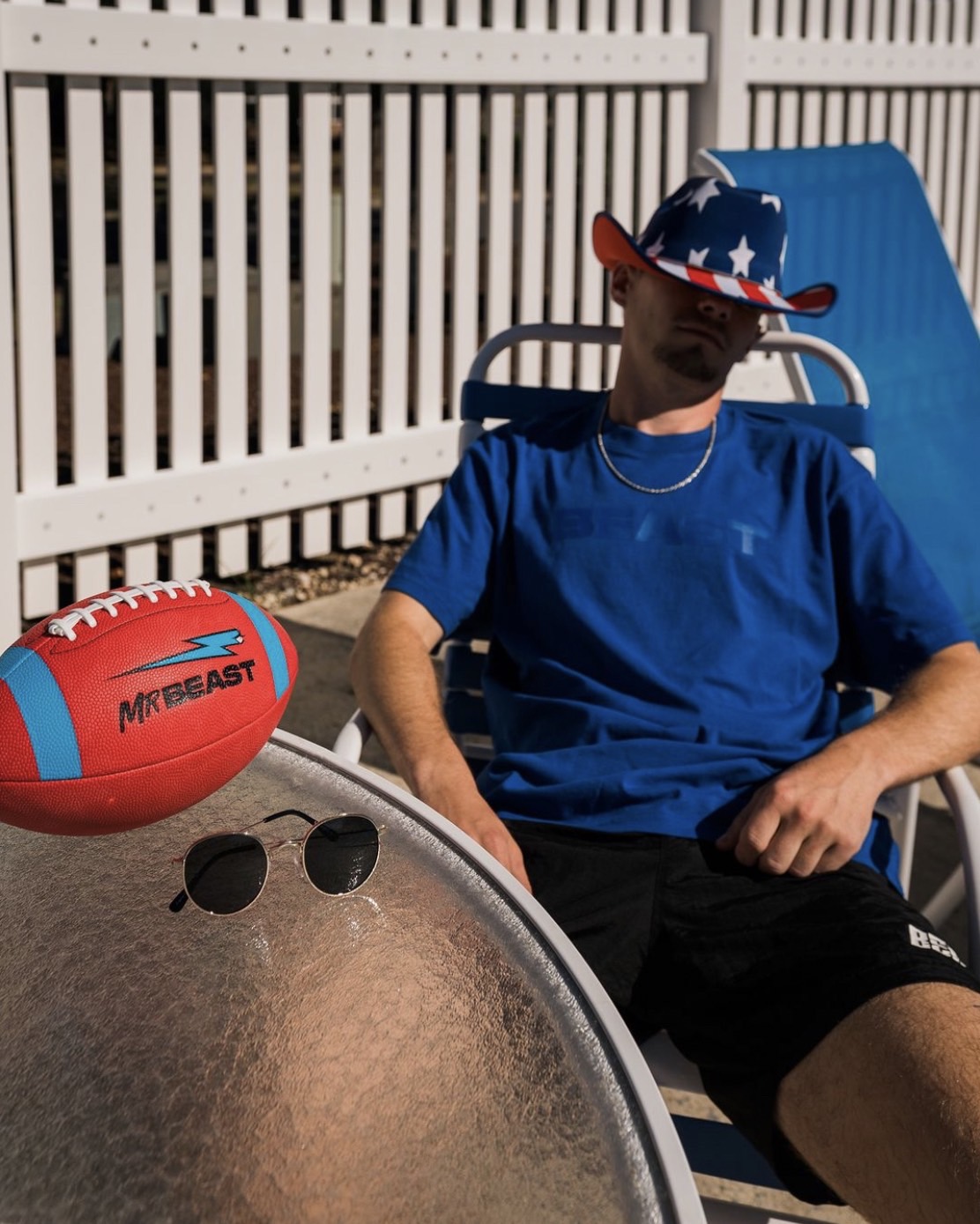 NEW✨นำเข้า🇺🇸 PMRBEAST FOOTBALL - KARL EDITION- ลูกรักบี้ฟุตบอลอเมริกา 🏈ของแท้จาก MrBeast.Store ขนาด Size 7 🤾♀️