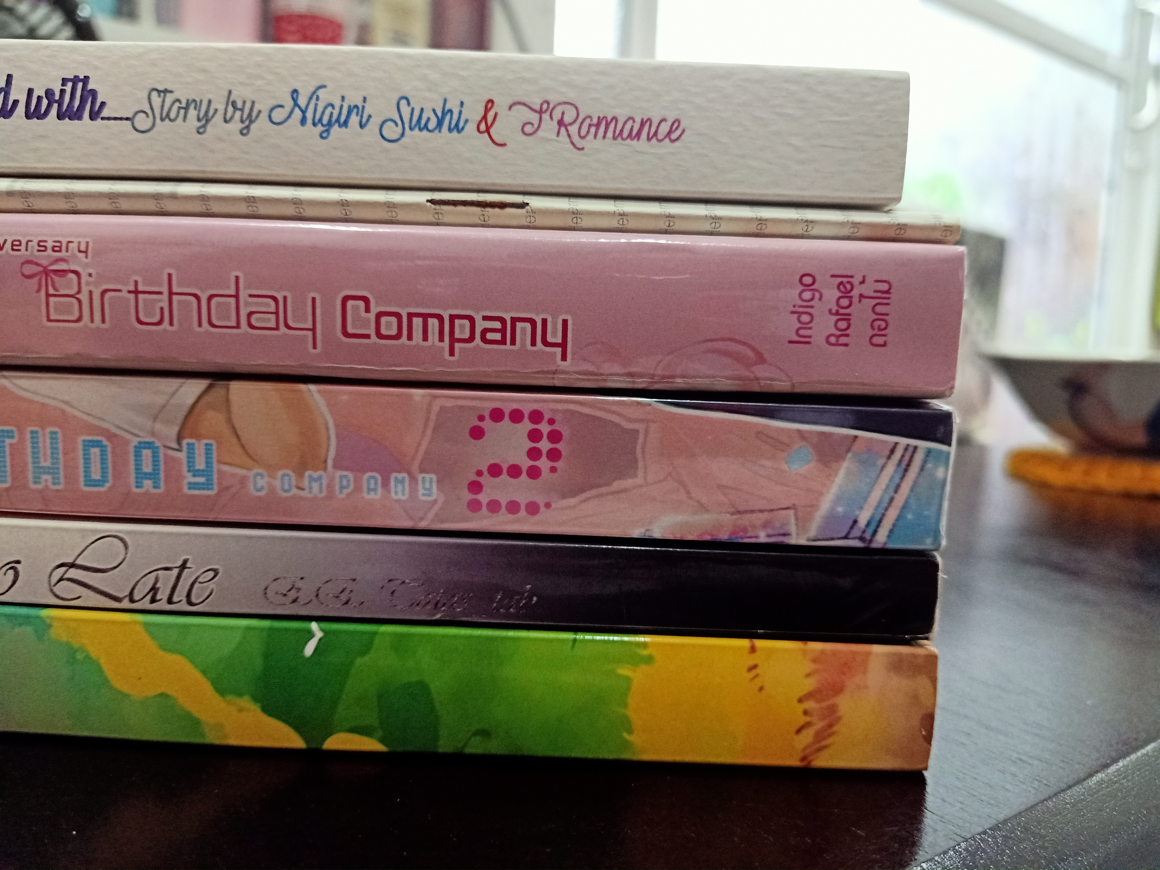 นิยาย 4 เรื่อง 5 เล่ม