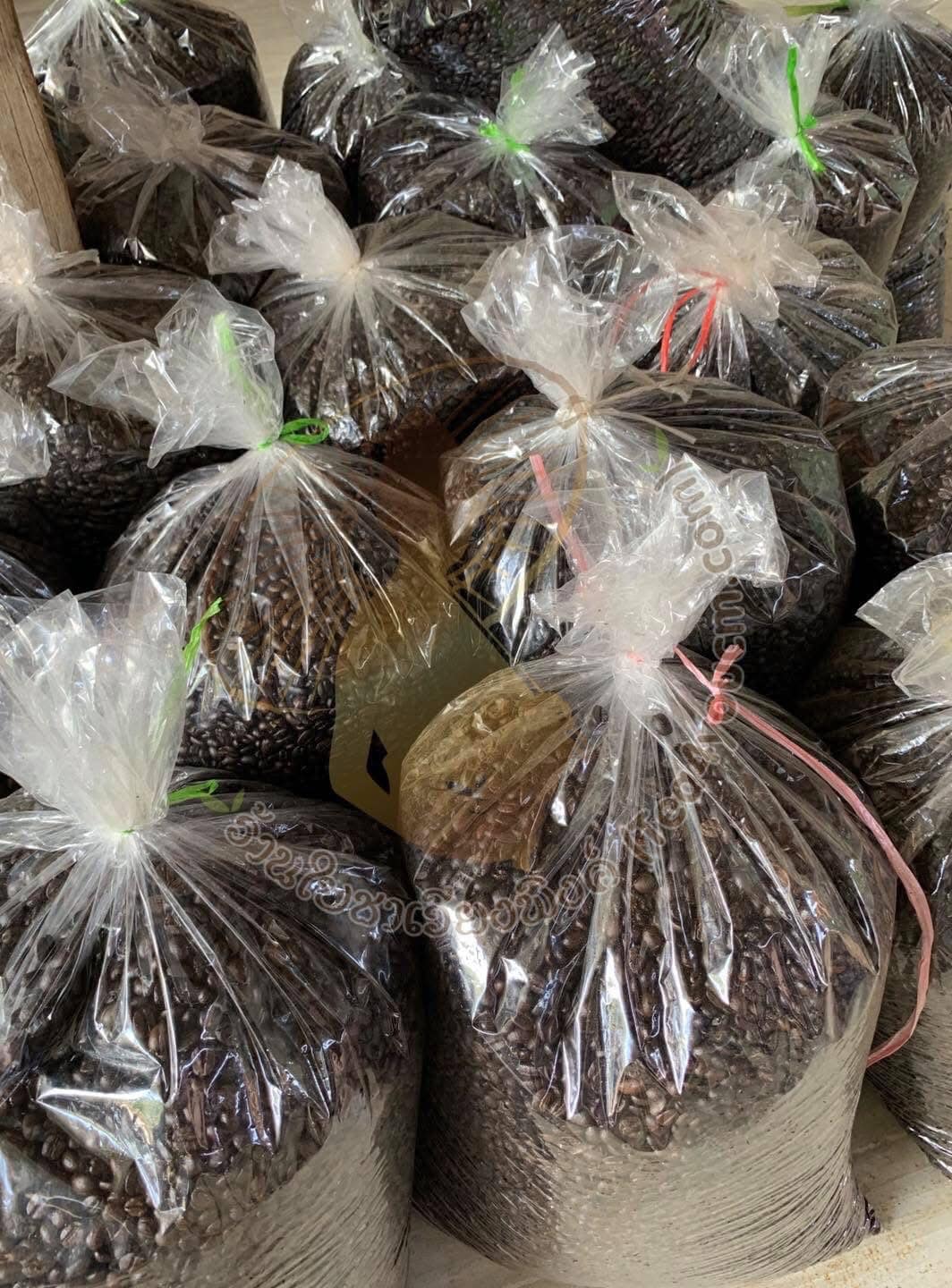 ☕✨กาแฟบด 500 กรัม คั่วกลาง✨☕ เพลิดเพลินกับกาแฟคั่วบด Ground Coffee - Dark Roast 500 g ☕กาแฟคั่วบด กาแฟอาราบิก้า (Arabica) 100% Shade Grown Coffee ปลูกกาแฟใต้ร่มเงา เมล็ดกาแฟออร์แกนิค ปลูกแบบธรรมชาติ ปลอดสาร จากยอดดอย อ.แ