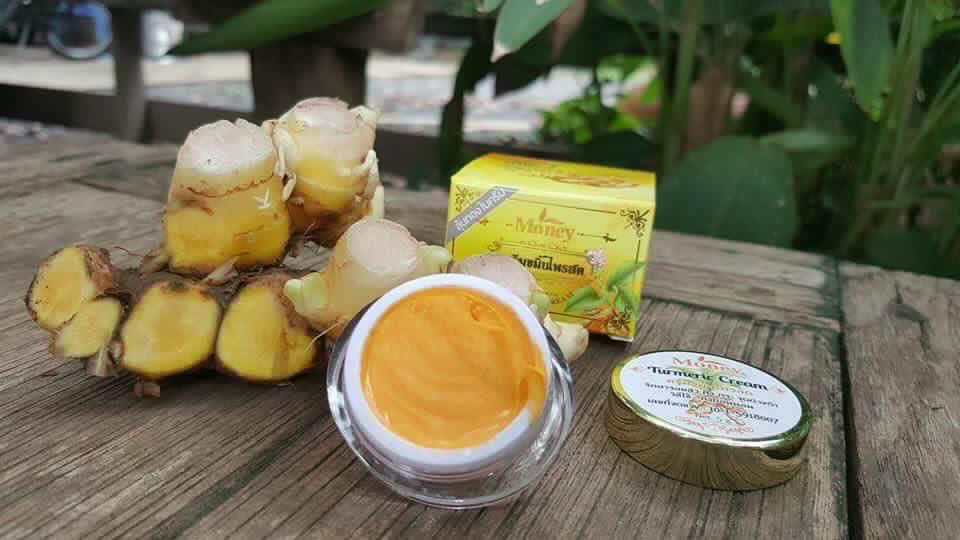 ขมิ้นไพรสด มันนี่ (Turmeric Cream By Money)