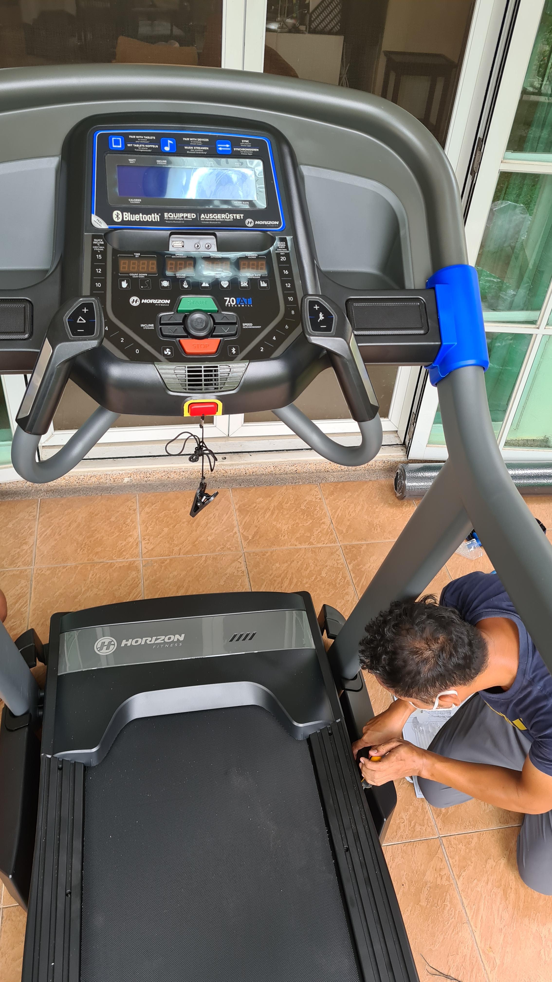 ลู่วิ่งไฟฟ้า Horizon 7.0AT clearance sale