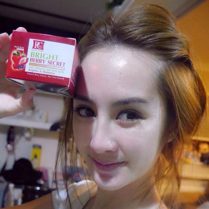 ไบรท์ เบอร์รี่ ซีเครท (Bright Berry Secret Cream By Pcare Skincare)
