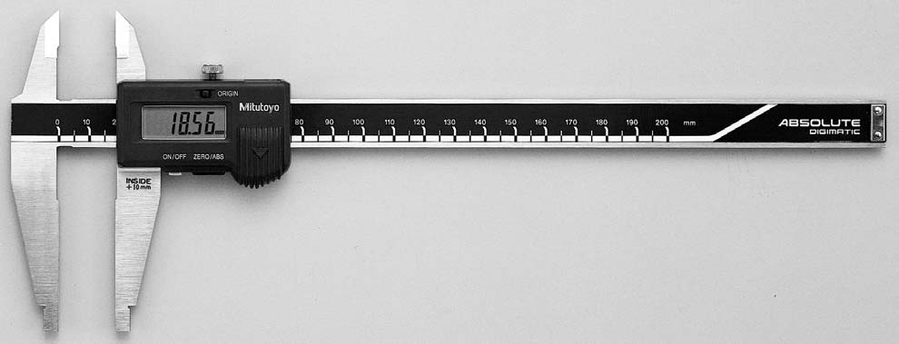 Digimatic Caliper SERIES 551 — with Nib Style and Standard Jaws