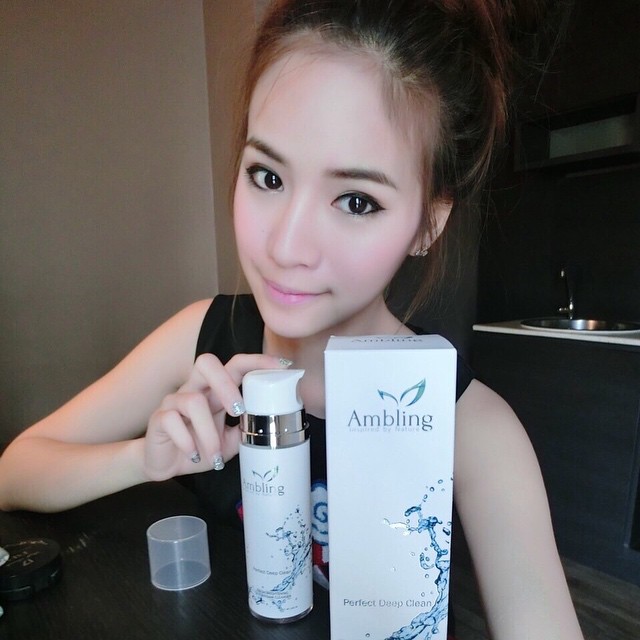 โฟมล้างหน้า แอมบลิงค์ สูตร Detox (Ambling Perfect deep clean)