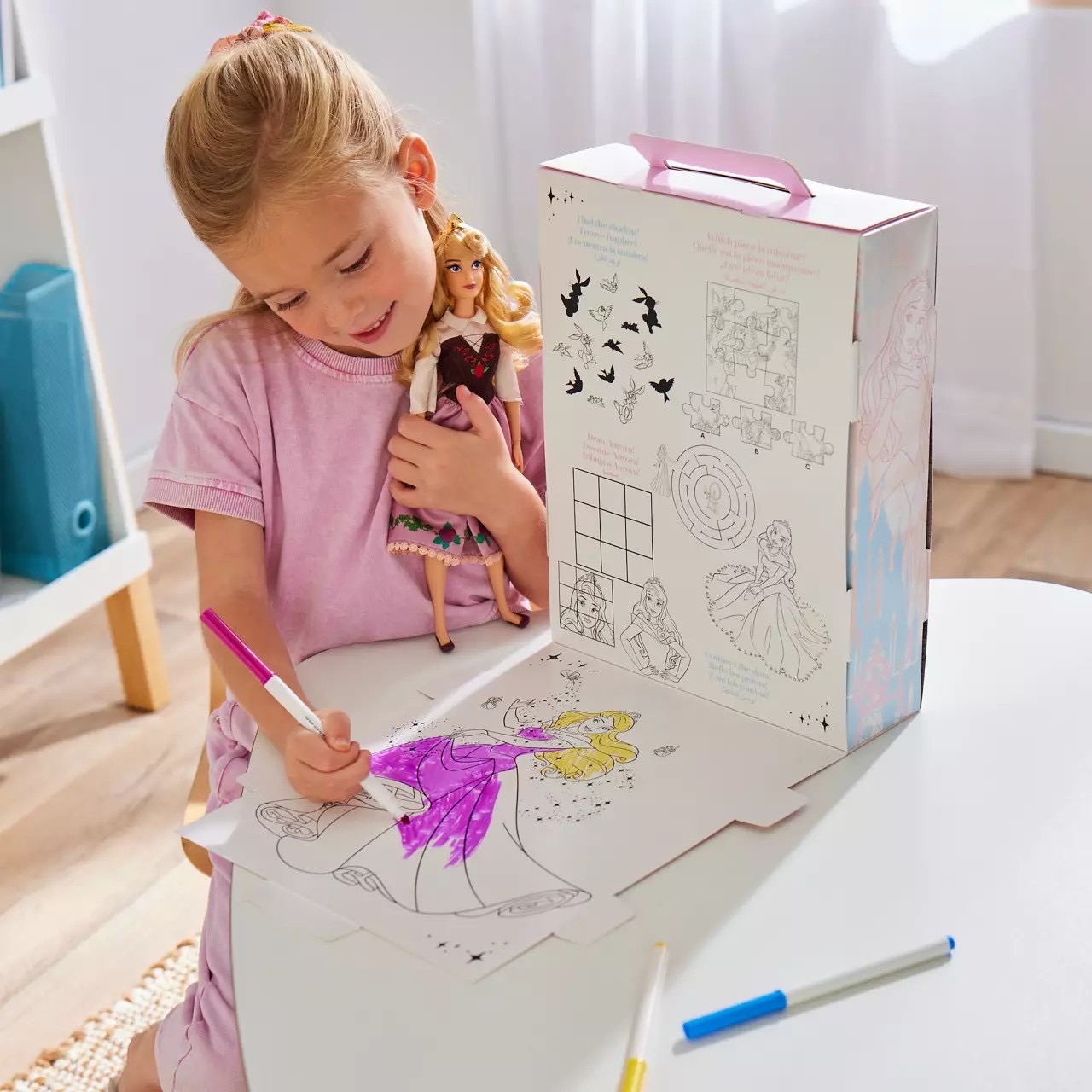 นำเข้า 🇺🇸 เซ็ทตุ๊กตาออโรร่าเและกิจกรรมระบายสีAurora Disney Story Doll – Sleeping Beauty 11" ราคา 1,590 บาท