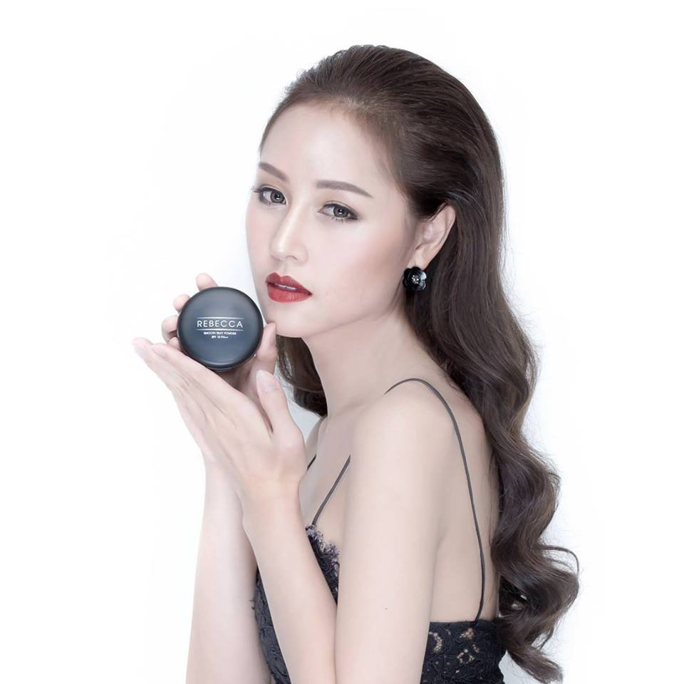 Rebecca Smooth silky powder (แป้ง รีเบคก้า spf 18 pa++) ส่งฟรี EMS