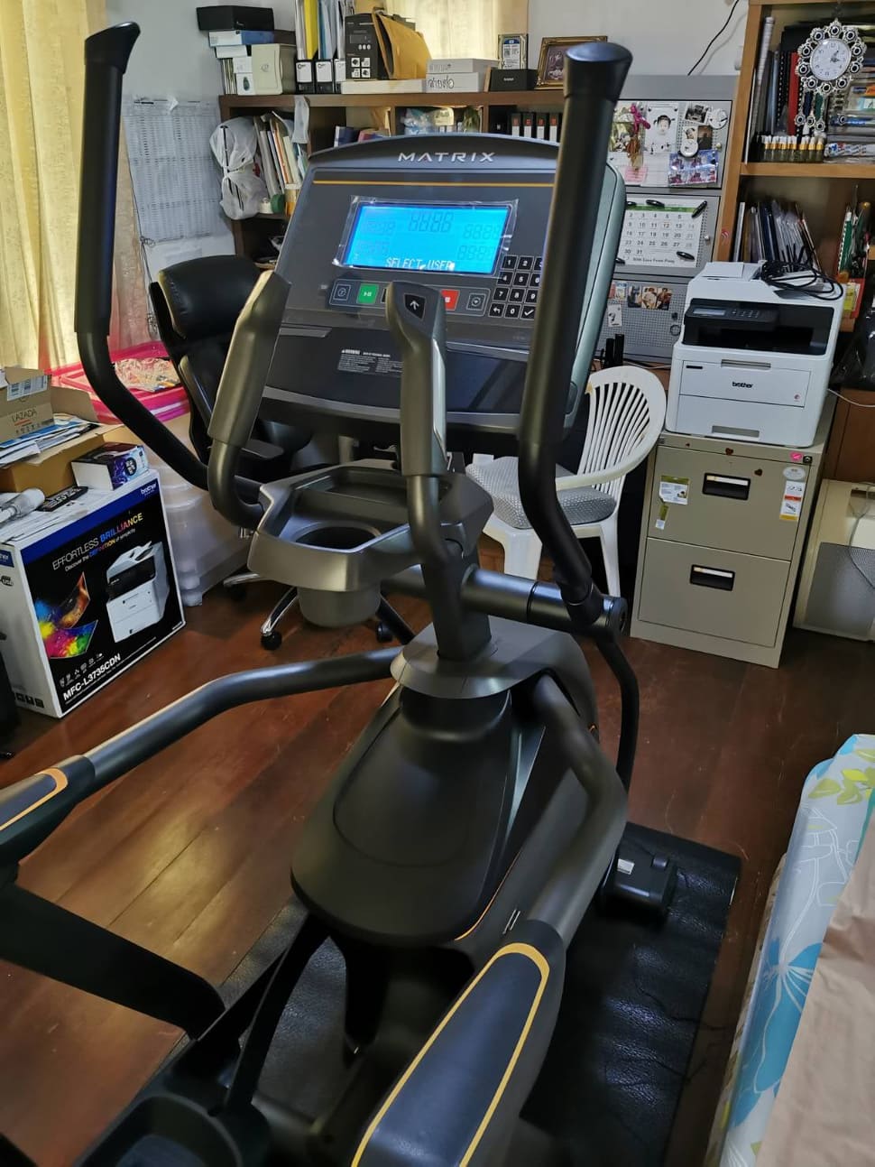เครื่องเดินวงรี Matrix Elliptical E30XR USA