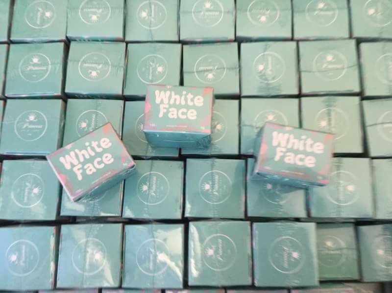 ครีมหน้าขาว หน้าเงา หน้าเด็ก by Princess White Skincare (แบบใหม่)