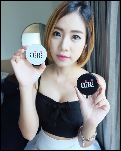 แป้งไอริ AIRI Japanese Pressed Puff Powder (ตลับขาว)