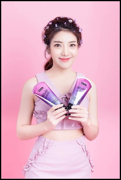 Me Weiss Gluta White มีไวท์ กลูต้าไวส์ บอร์ดี้ เซรั่ม