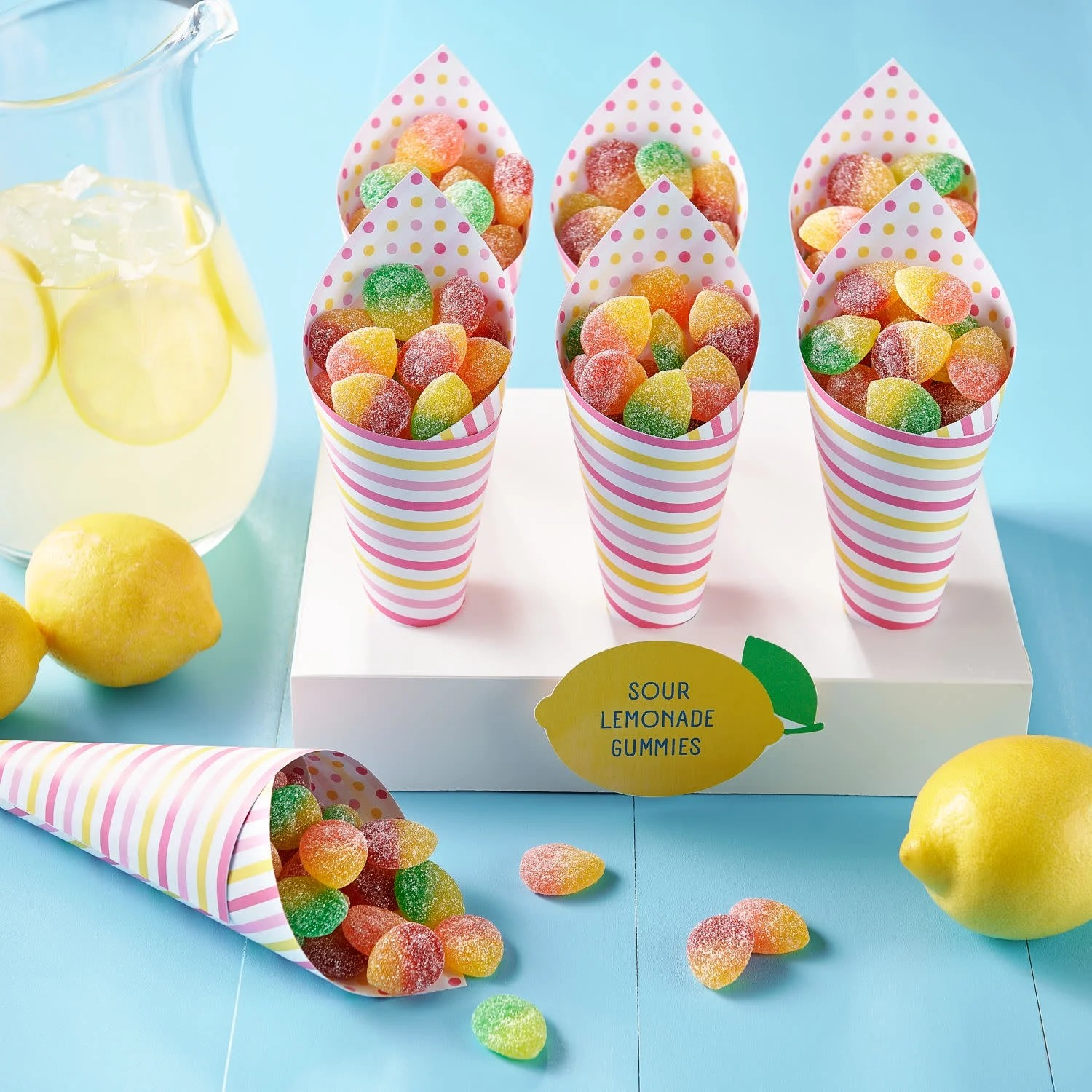 Newww ‼กัมมี่รสเปรี้ยวแสนอร่อย นำเข้าเองจาก🇺🇸 ของแท้ 💯 Jolly Gummies Lemonade Stand Sours Gummies - กัมมี่ยอดฮิตรสเลม่อน เปรี้ยวหวาน ถุง 13 ออนซ์ ราคา 450 บาท / ถุง