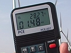 PCE รุ่น007 เครื่องวัดความเร็วลมAir Velocity Meter