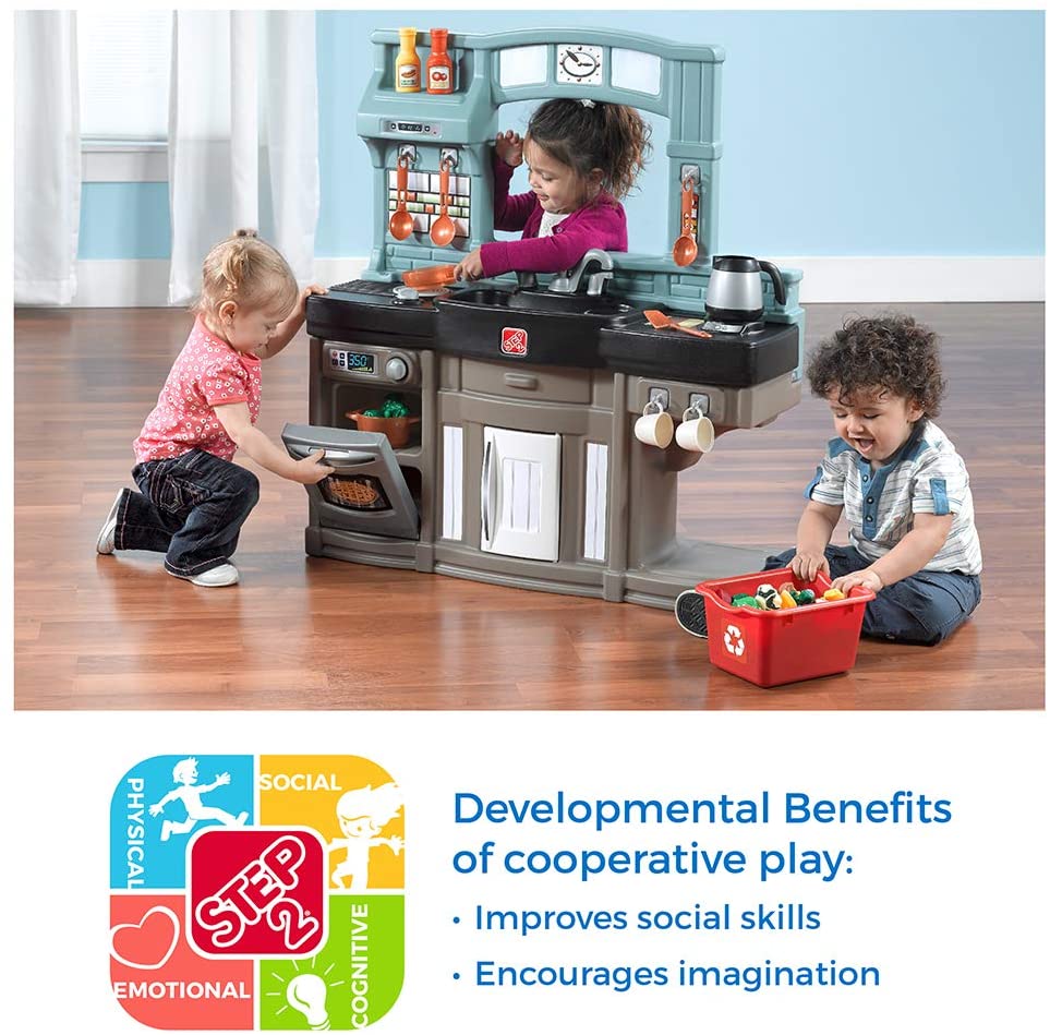 ชุดครัว Step 2 เบสท์เชฟ จาก Step2 Best Chef's Play Kitchen ราคา 5,400 บาท